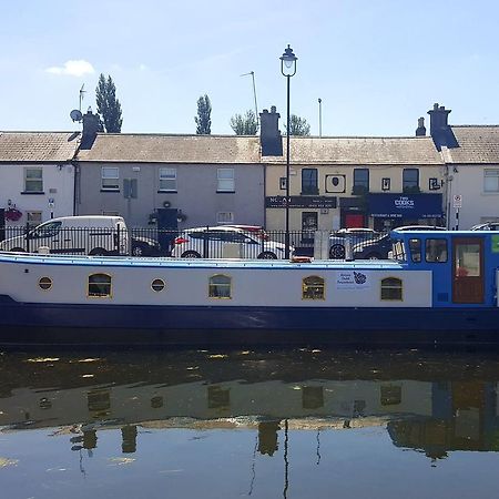 Roisin Dubh Houseboat Hotel Sallins Buitenkant foto