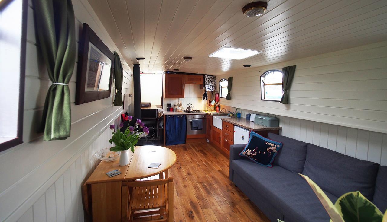 Roisin Dubh Houseboat Hotel Sallins Buitenkant foto
