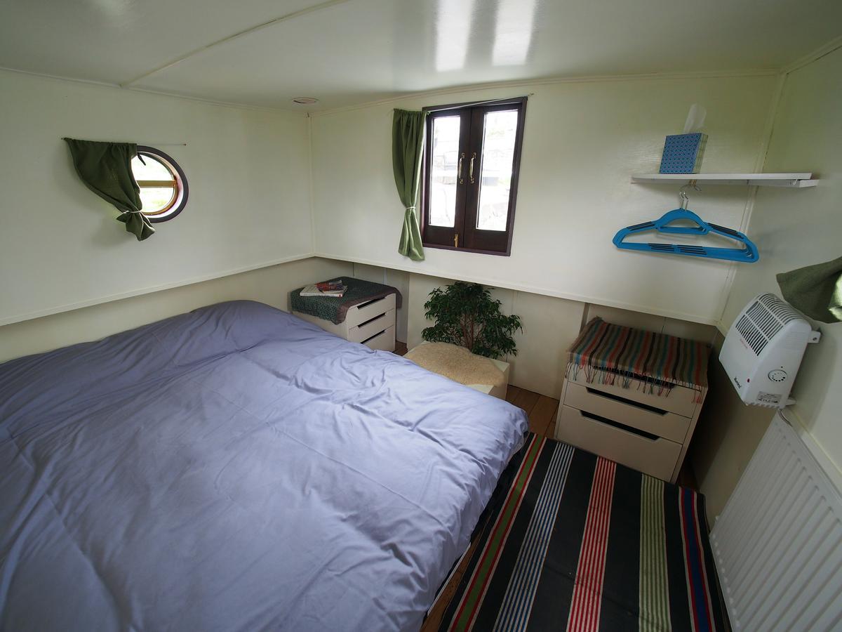 Roisin Dubh Houseboat Hotel Sallins Buitenkant foto