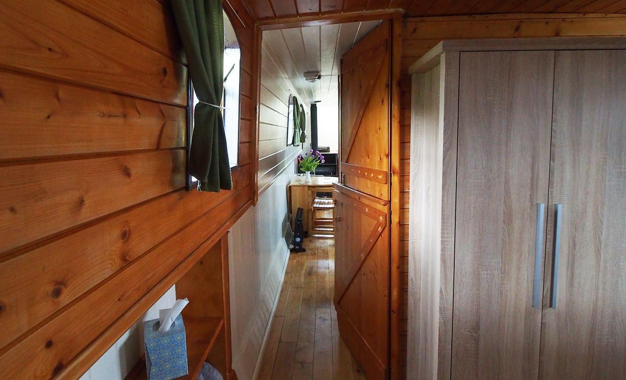 Roisin Dubh Houseboat Hotel Sallins Buitenkant foto